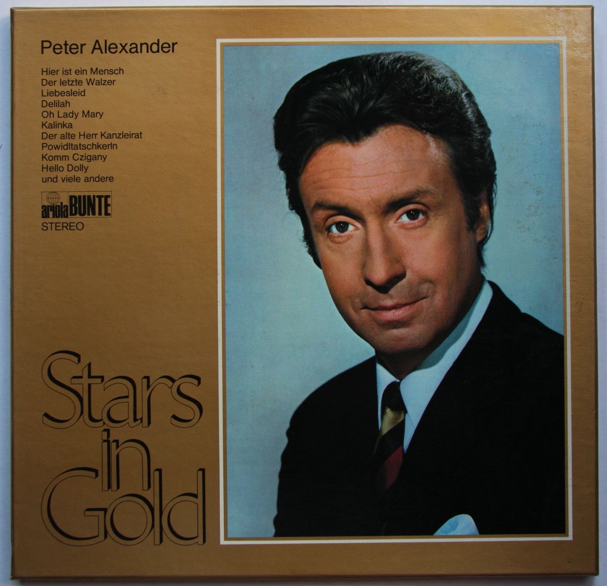 Stars In Gold